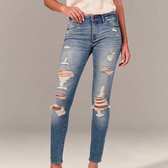Abercrombie distressed jeans - Picture 1 of 3